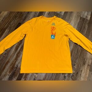 Air Jordan Yellow Graphic Long Sleeve Shirt Men’s Large